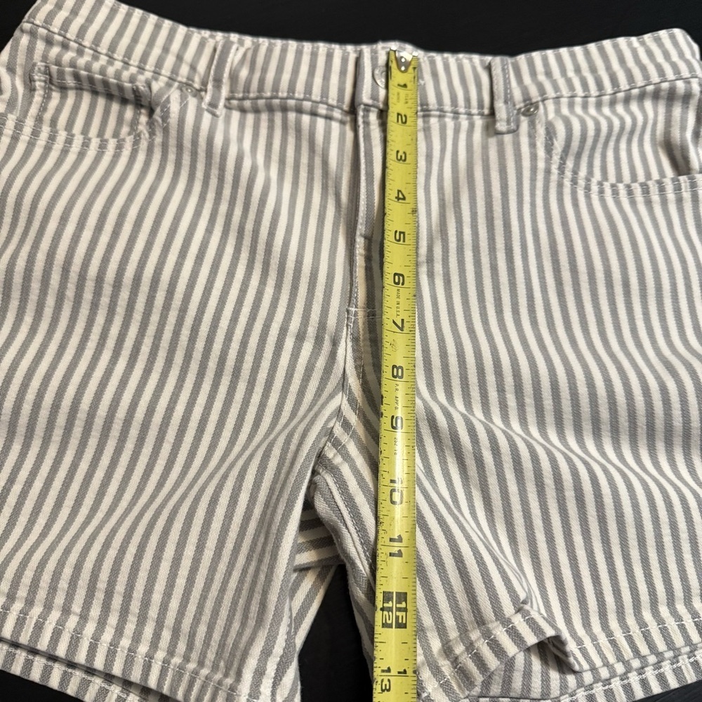 LOFT Classic Gray and Cream Striped Fabric shorts - Picture 8 of 9